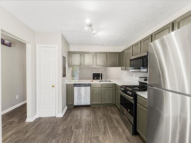 5910 Hampton Court, Atlanta, GA 30349