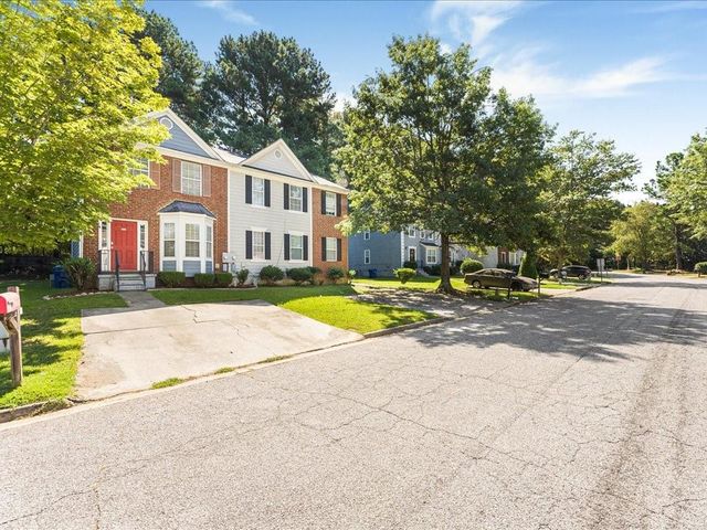 5910 Hampton Court, Atlanta, GA 30349