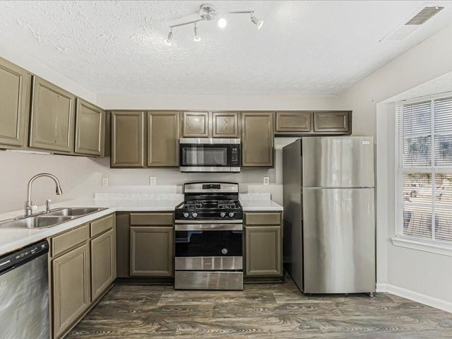 5910 Hampton Court, Atlanta, GA 30349