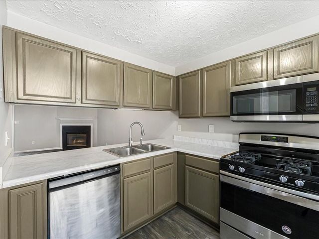 5910 Hampton Court, Atlanta, GA 30349