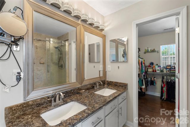 7923 Shiny Meadow Lane, Charlotte, NC 28215