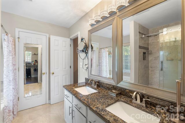 7923 Shiny Meadow Lane, Charlotte, NC 28215