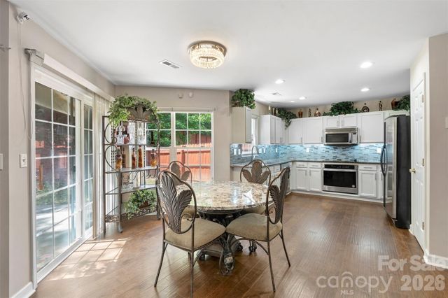 7923 Shiny Meadow Lane, Charlotte, NC 28215