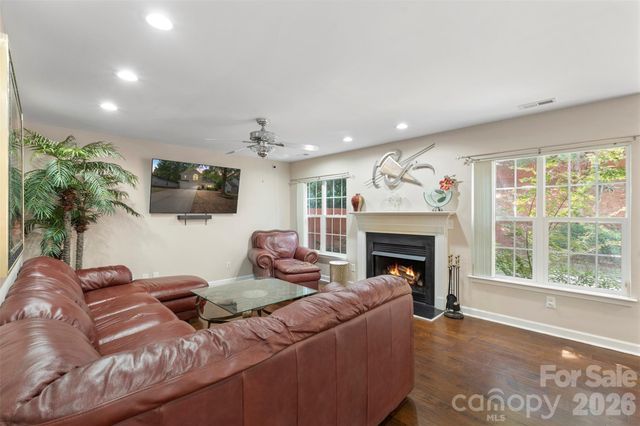 7923 Shiny Meadow Lane, Charlotte, NC 28215