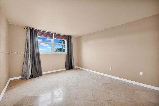 1075 NE Miami Gardens Drive 306, Miami, FL 33179