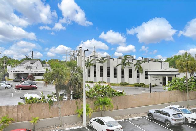 1075 NE Miami Gardens Drive 306, Miami, FL 33179