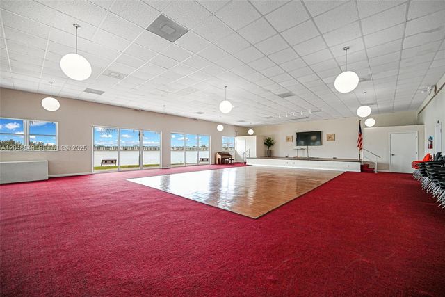1075 NE Miami Gardens Drive 306, Miami, FL 33179