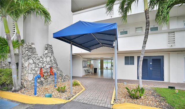 1075 NE Miami Gardens Drive 306, Miami, FL 33179