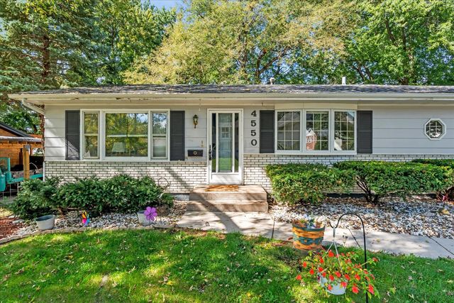 4550 Sheridan Street, Davenport, IA 52806