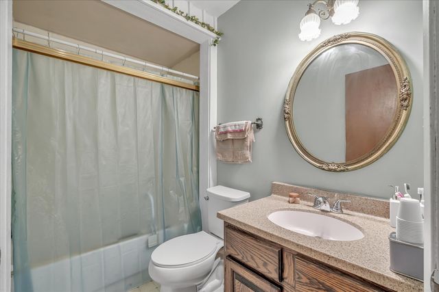 4550 Sheridan Street, Davenport, IA 52806