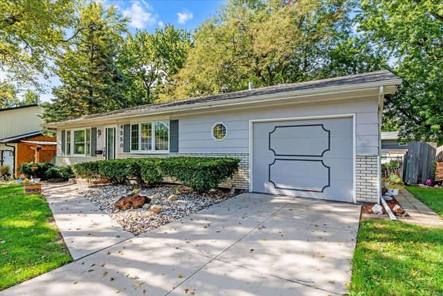 4550 Sheridan Street, Davenport, IA 52806