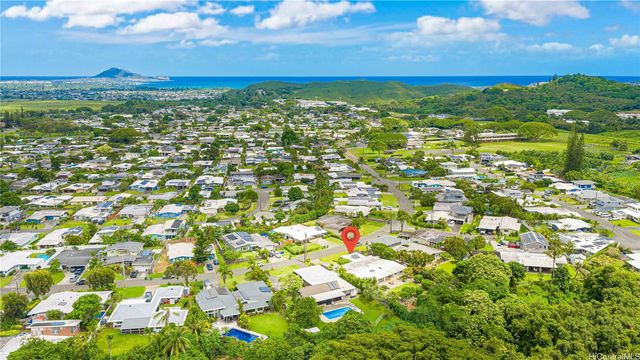 1575 Ulupii Street, Kailua, HI 96734