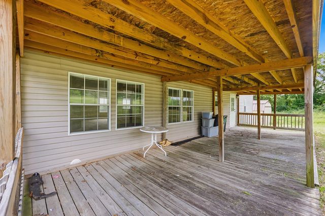 1303 Versailles Road, Lawrenceburg, KY 40342