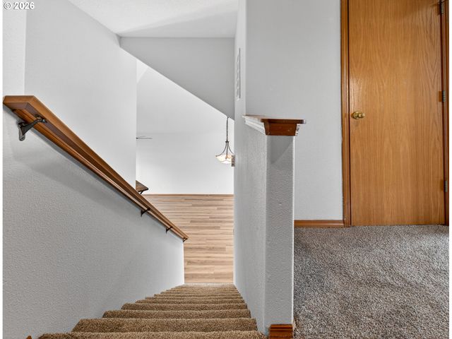 1686 Se 74TH Ave, Hillsboro, OR 97123