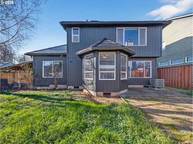 1686 Se 74TH Ave, Hillsboro, OR 97123