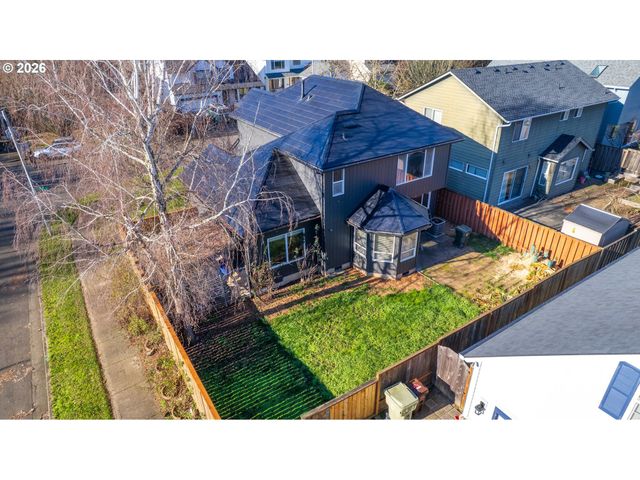 1686 Se 74TH Ave, Hillsboro, OR 97123