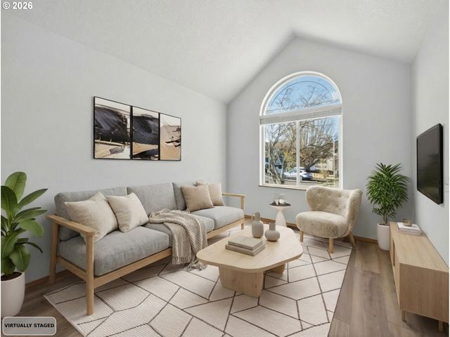 1686 Se 74TH Ave, Hillsboro, OR 97123