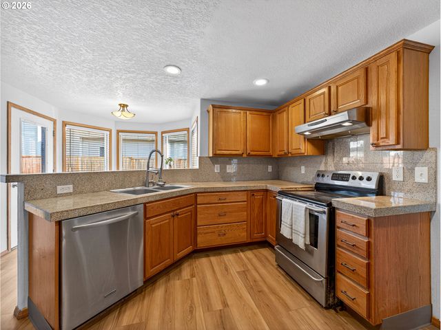 1686 Se 74TH Ave, Hillsboro, OR 97123