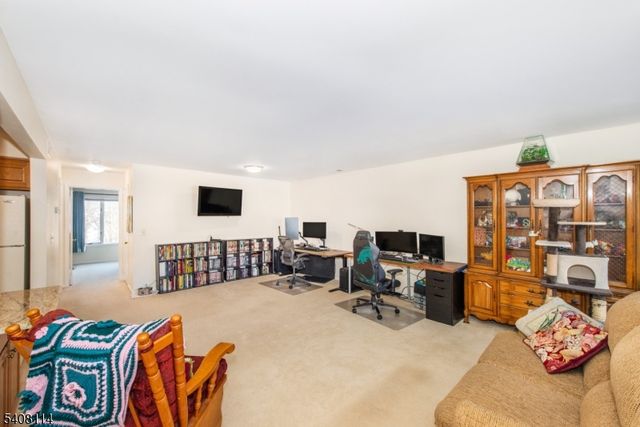 61 Westchester Ter, Clinton Twp., NJ 08801