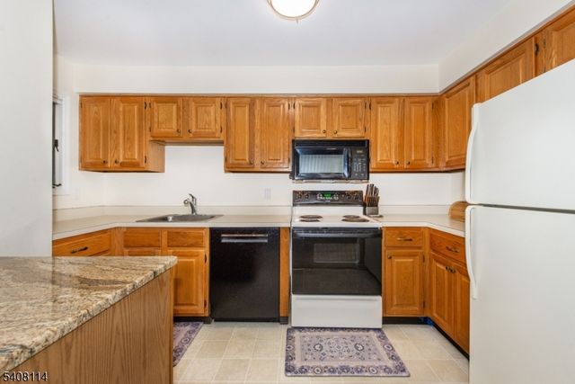 61 Westchester Ter, Clinton Twp., NJ 08801