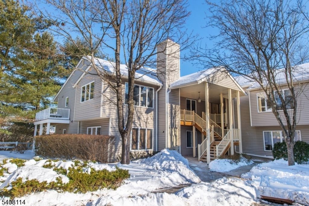 61 Westchester Ter, Clinton Twp., NJ 08801