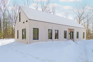 48 Pine Grove Road, Kerhonkson, NY 12446