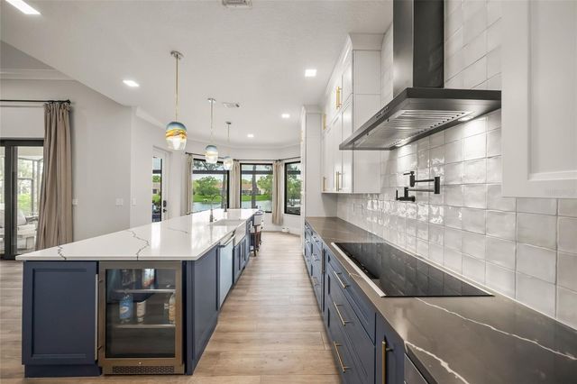 8331 MISTY LAKE CIRCLE, Sarasota, FL 34241