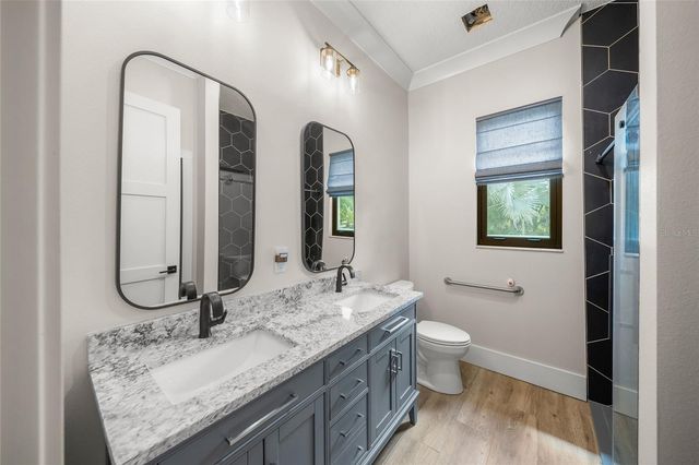 8331 MISTY LAKE CIRCLE, Sarasota, FL 34241