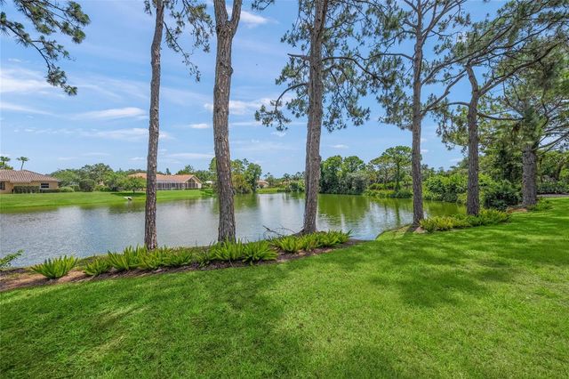 8331 MISTY LAKE CIRCLE, Sarasota, FL 34241