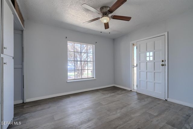 10368 Potencia Drive A, Socorro, TX 79927