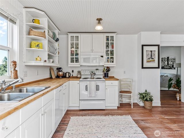 1011 Cass Street, Port Townsend, WA 98368
