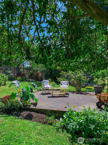 1011 Cass Street, Port Townsend, WA 98368