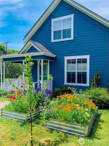 1011 Cass Street, Port Townsend, WA 98368