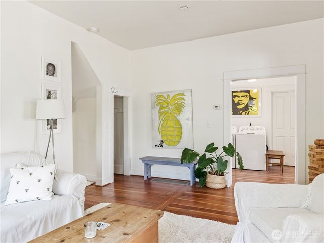1011 Cass Street, Port Townsend, WA 98368