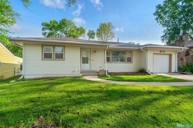 5424 Northwest Drive, Omaha, NE 68104