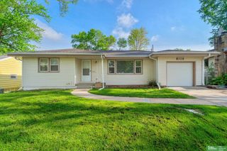5424 Northwest Drive, Omaha, NE 68104