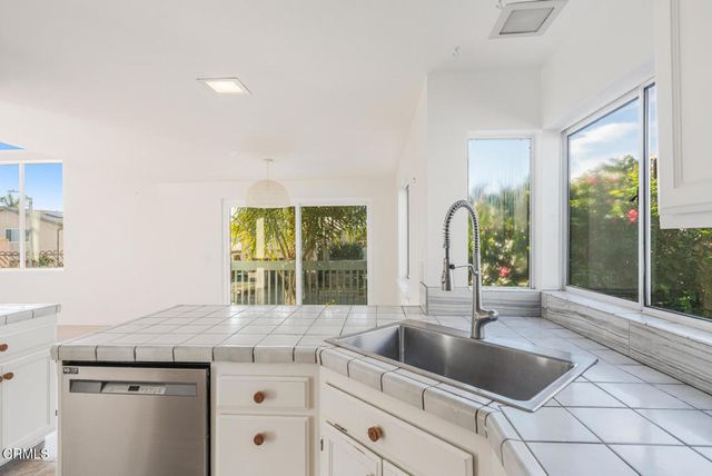 5124 Beachcomber Street, Oxnard, CA 93035