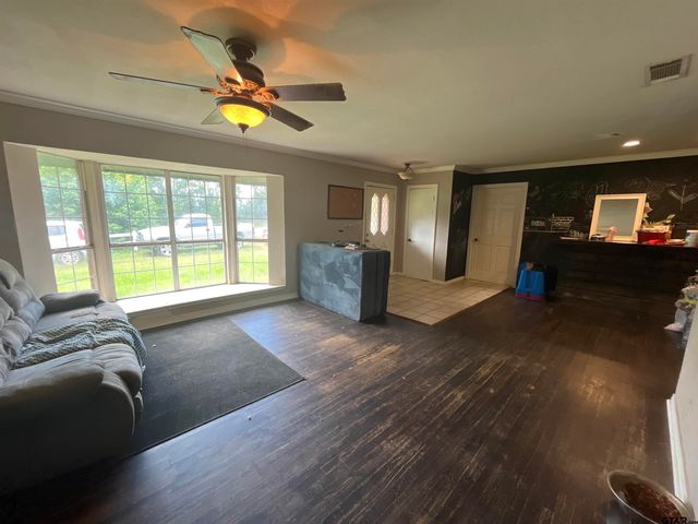 18119 County Road 2142, Troup, TX 75789
