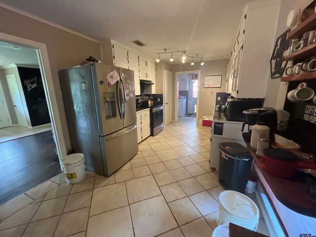 18119 County Road 2142, Troup, TX 75789