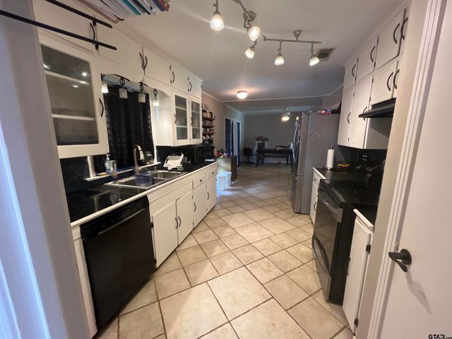 18119 County Road 2142, Troup, TX 75789