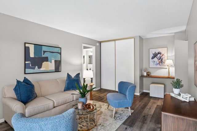 4612 Cedar Lake Road S 4, Saint Louis Park, MN 55416