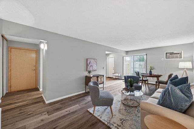 4612 Cedar Lake Road S 4, Saint Louis Park, MN 55416
