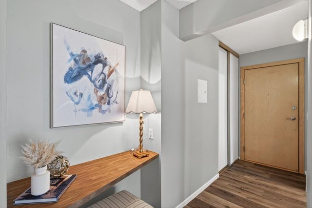 4612 Cedar Lake Road S 4, Saint Louis Park, MN 55416