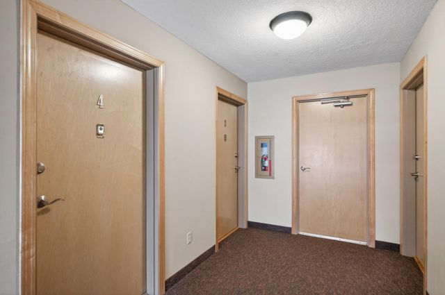 4612 Cedar Lake Road S 4, Saint Louis Park, MN 55416