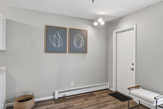 4612 Cedar Lake Road S 4, Saint Louis Park, MN 55416