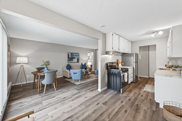 4612 Cedar Lake Road S 4, Saint Louis Park, MN 55416