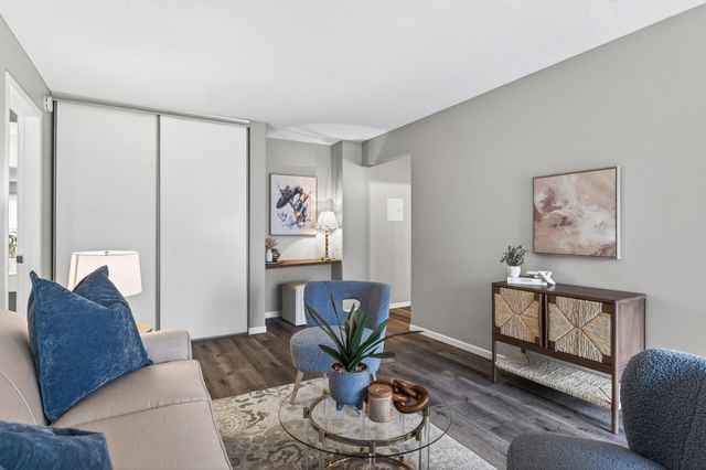4612 Cedar Lake Road S 4, Saint Louis Park, MN 55416