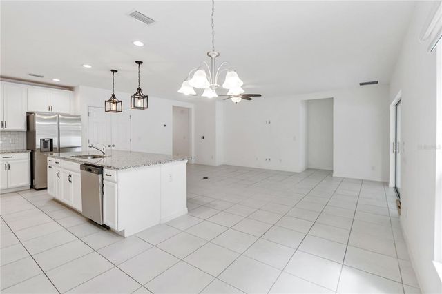 928 AVENAL LANE, Davenport, FL 33837
