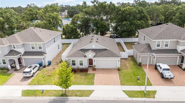 928 AVENAL LANE, Davenport, FL 33837