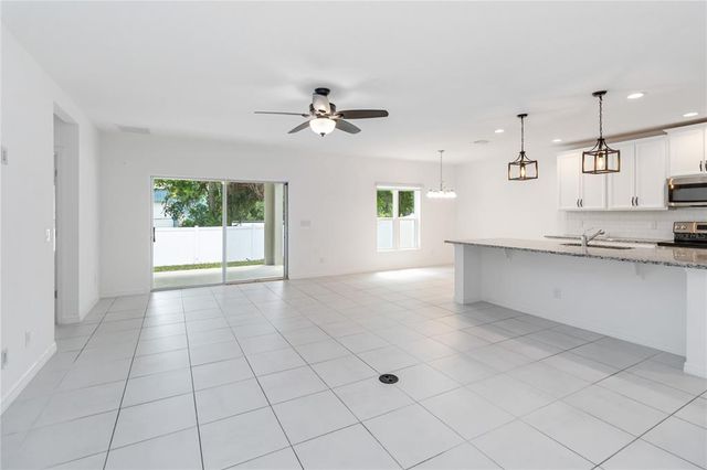 928 AVENAL LANE, Davenport, FL 33837